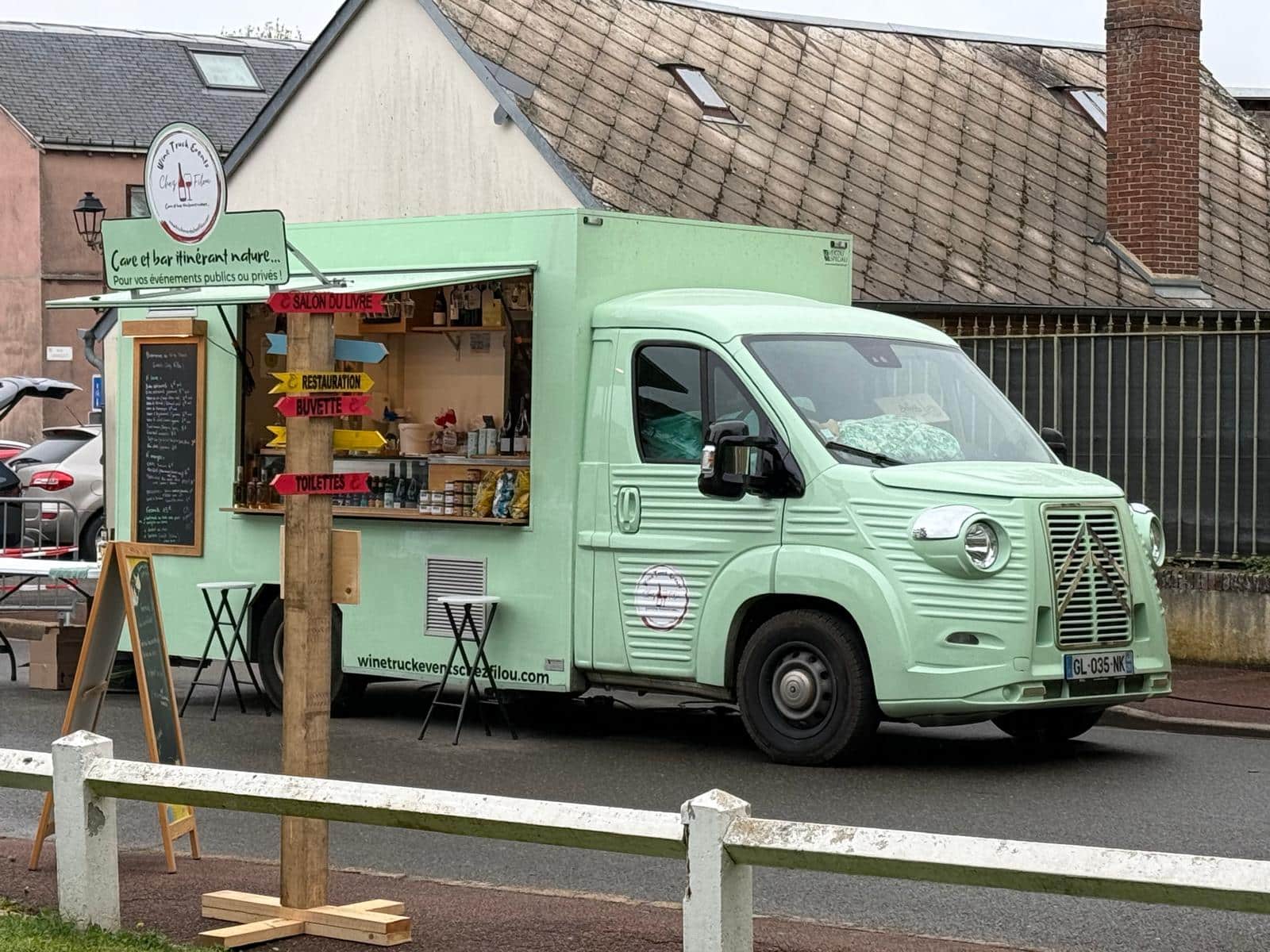 884e0b32-a660-45c2-9acb-c973a37ed566